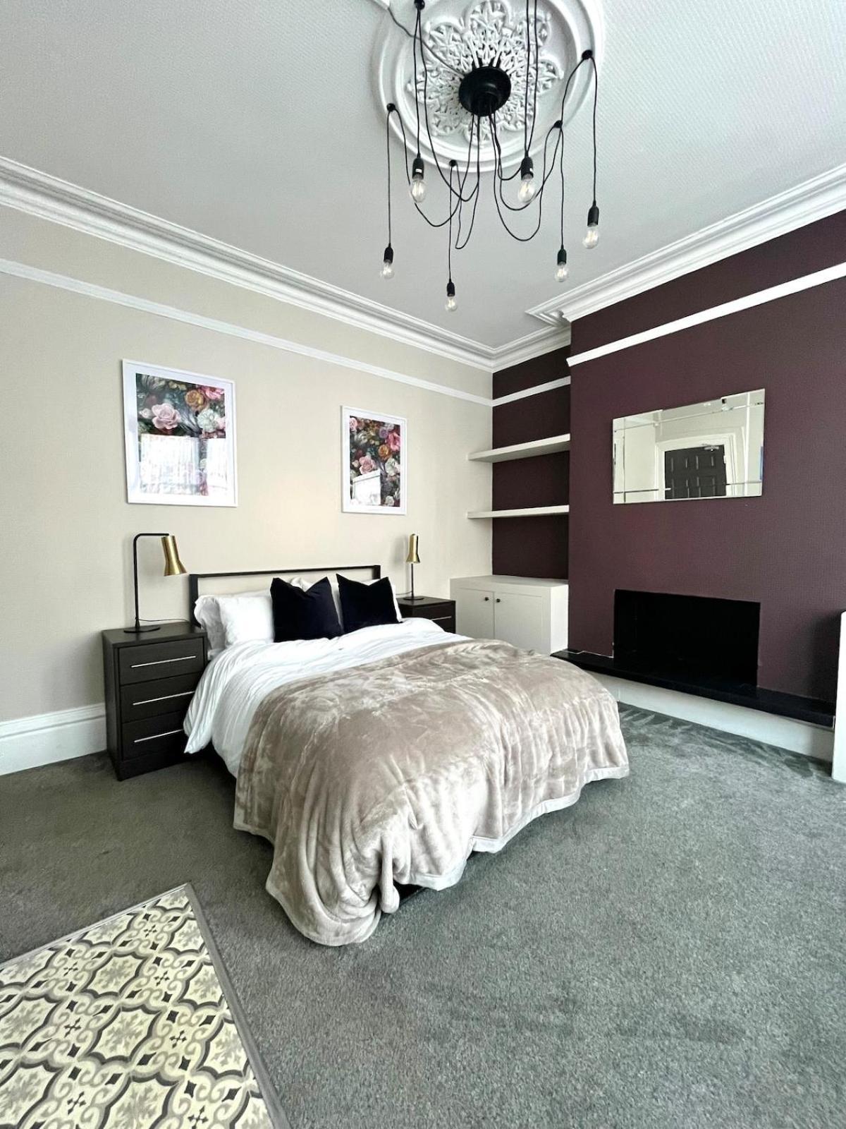 Stylish Home From Home In Derby - Great For Contractors, Groups & Families With Free Parking Luaran gambar